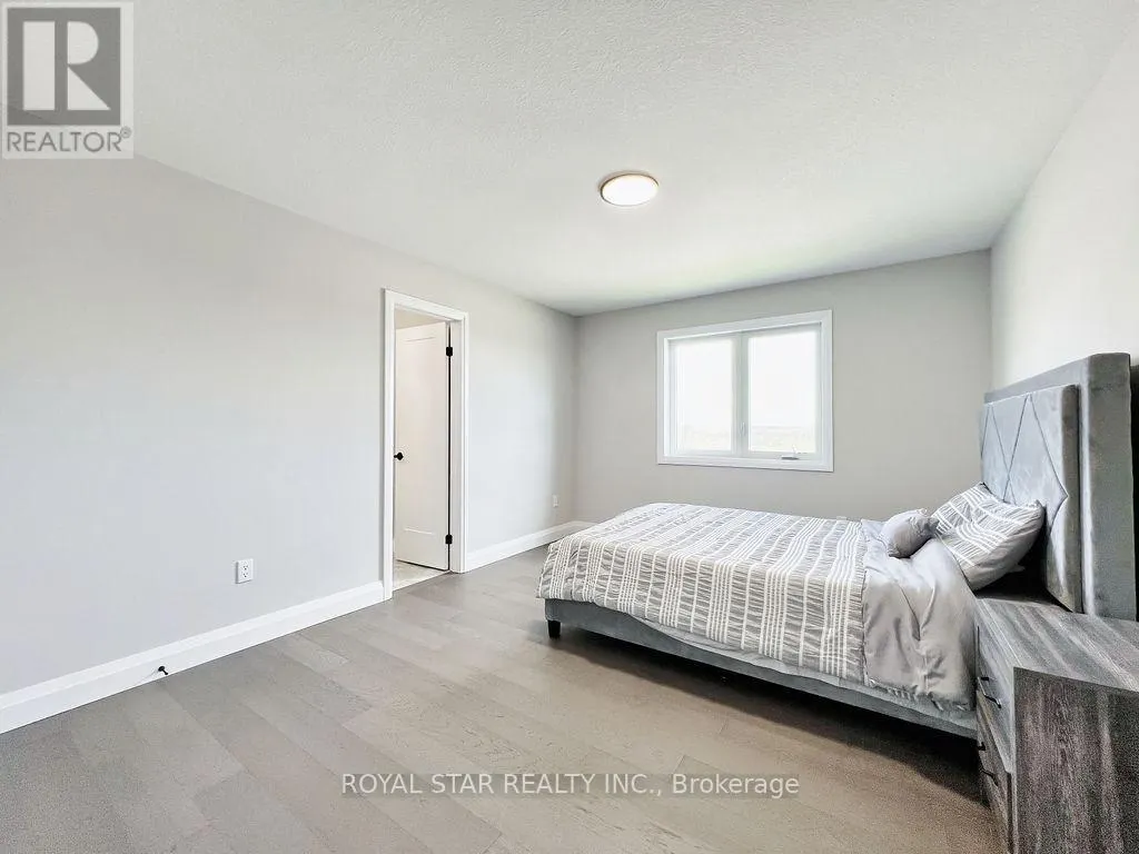 38 CHARLES CURRIE CRESCENT