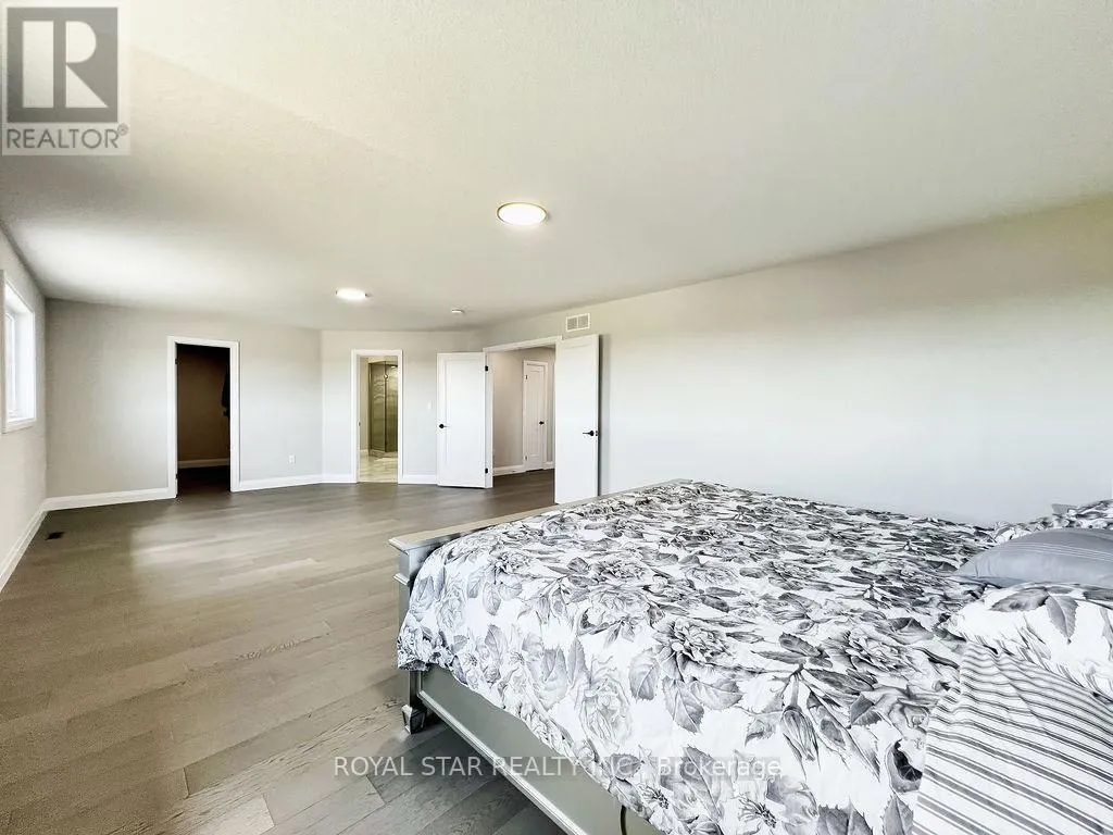 38 CHARLES CURRIE CRESCENT