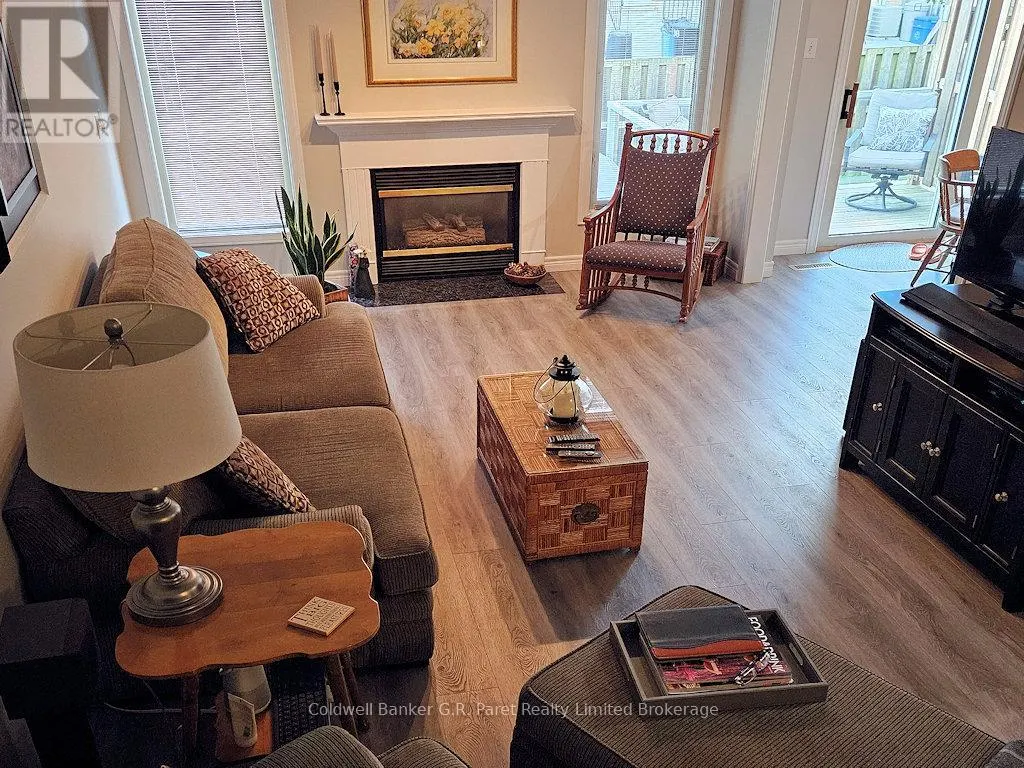 6 - 622 WHARNCLIFFE RD. SOUTH ROAD, #6