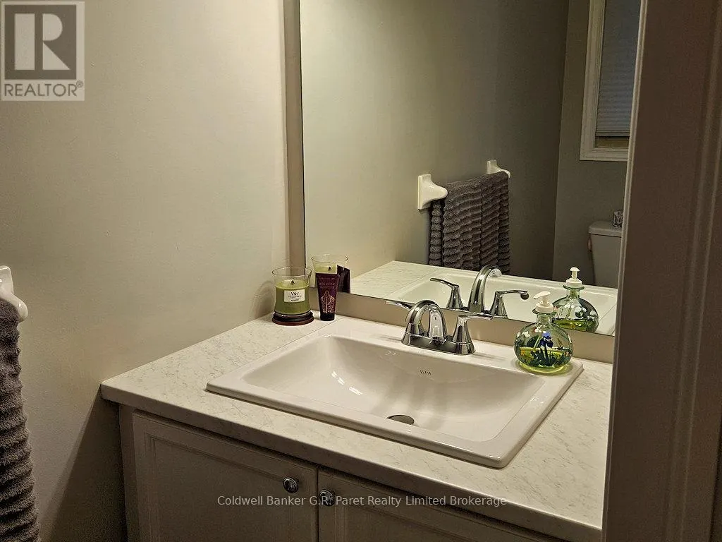 6 - 622 WHARNCLIFFE RD. SOUTH ROAD, #6