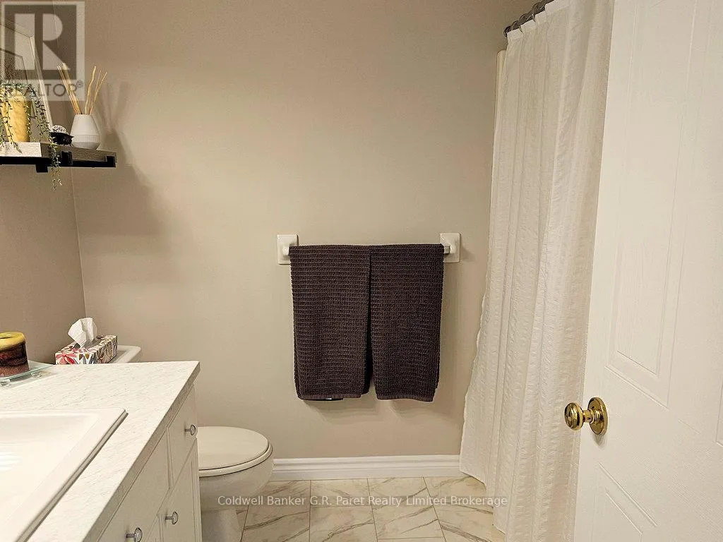 6 - 622 WHARNCLIFFE RD. SOUTH ROAD, #6