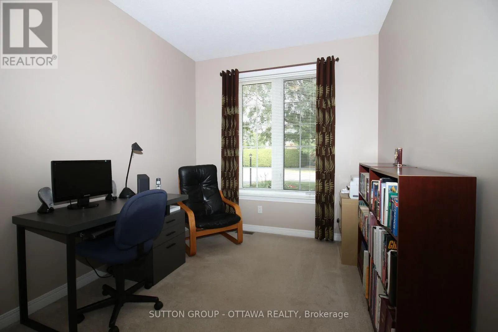 18 SIROCCO CRESCENT