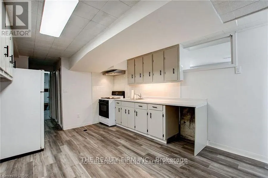 LOWER - 130 APPEL STREET, #Lower