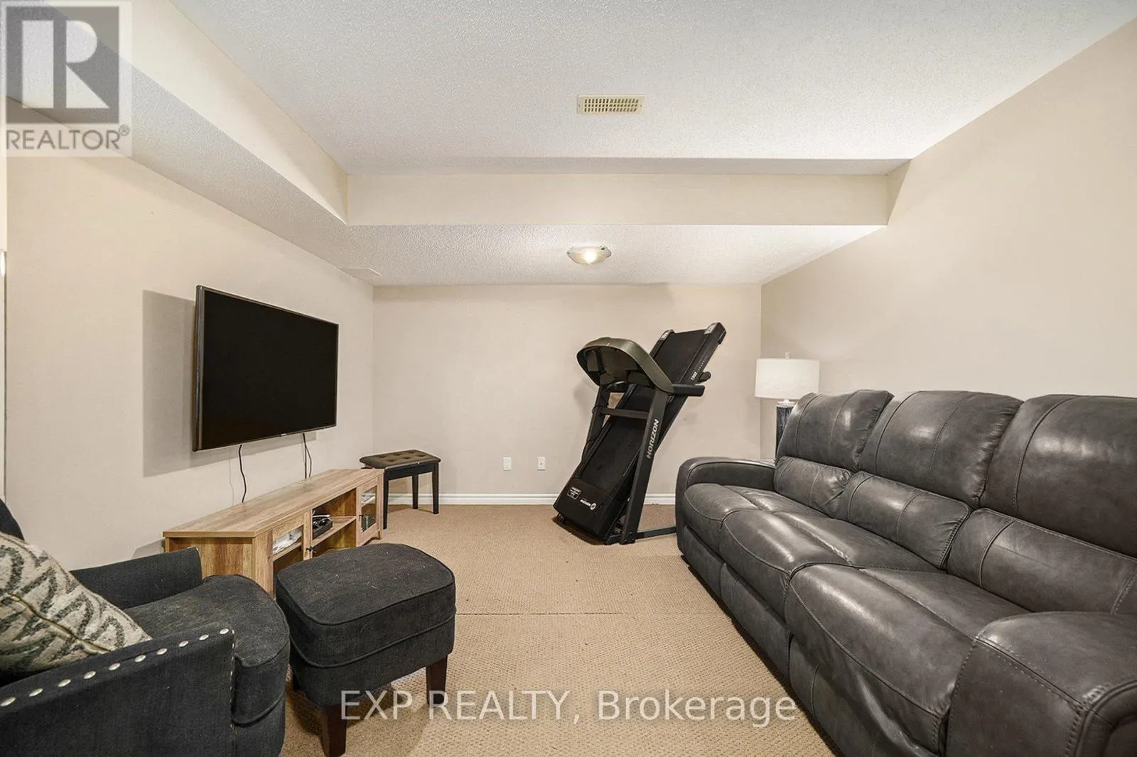 203 BRAMBLING WAY