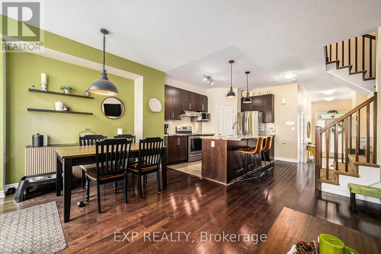 203 BRAMBLING WAY