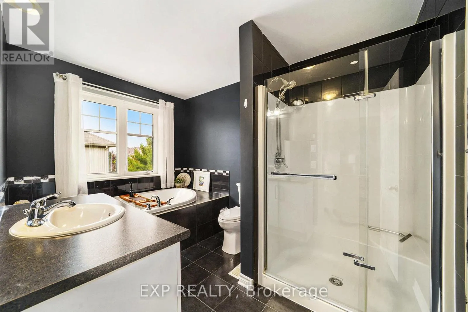 203 BRAMBLING WAY