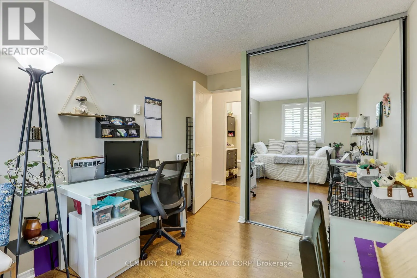 201 - 76 BASELINE ROAD W, #201