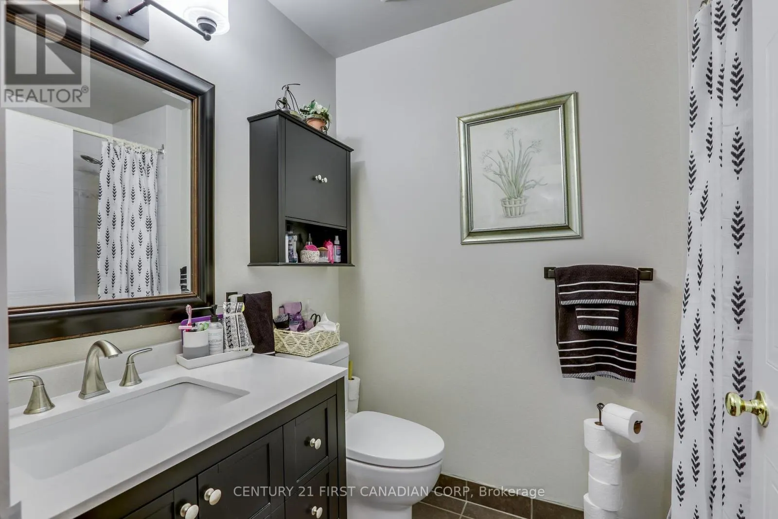 201 - 76 BASELINE ROAD W, #201