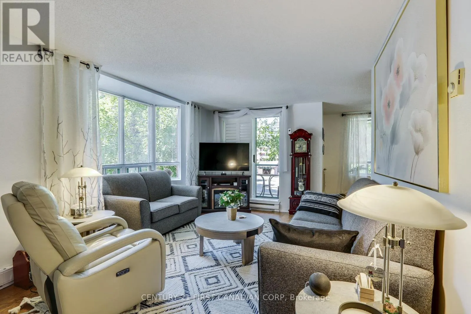 201 - 76 BASELINE ROAD W, #201