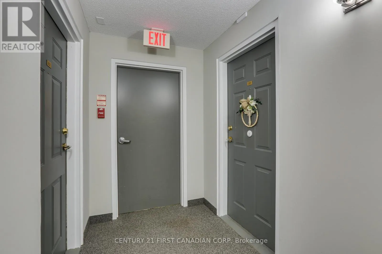 201 - 76 BASELINE ROAD W, #201