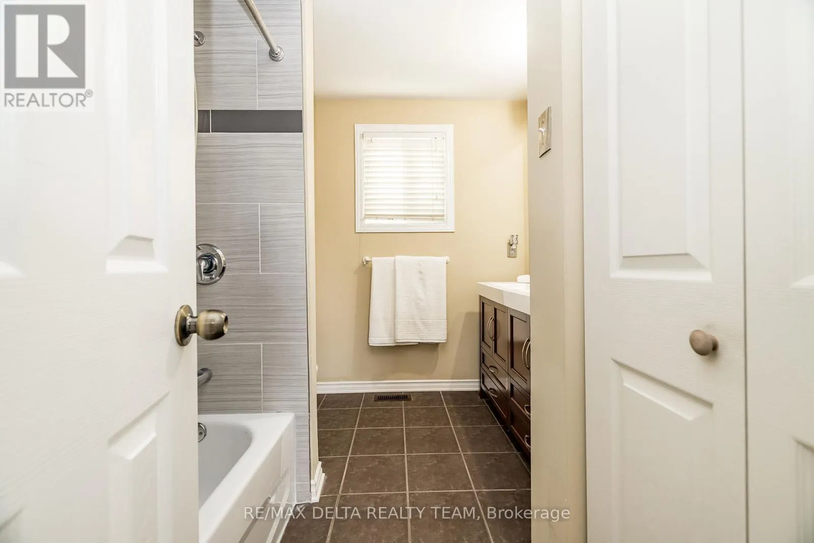 334 OMER-LACASSE AVENUE