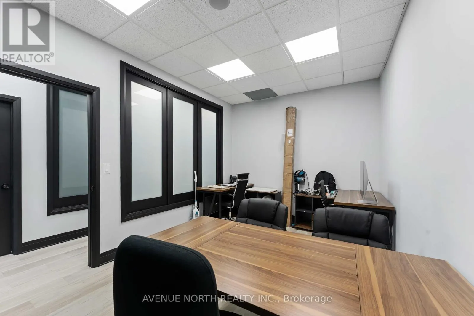 2285 ST. LAURENT BOULEVARD