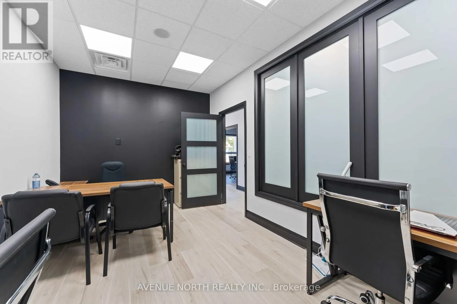 2285 ST. LAURENT BOULEVARD