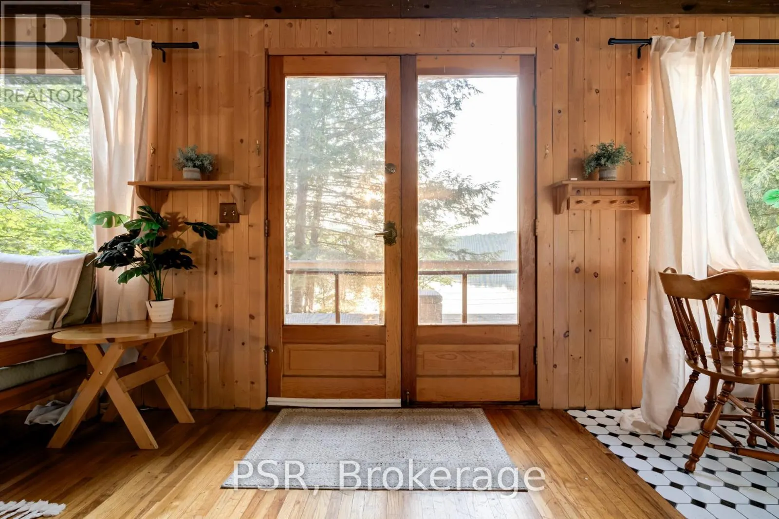 1027 NORTH PINE DRIVE