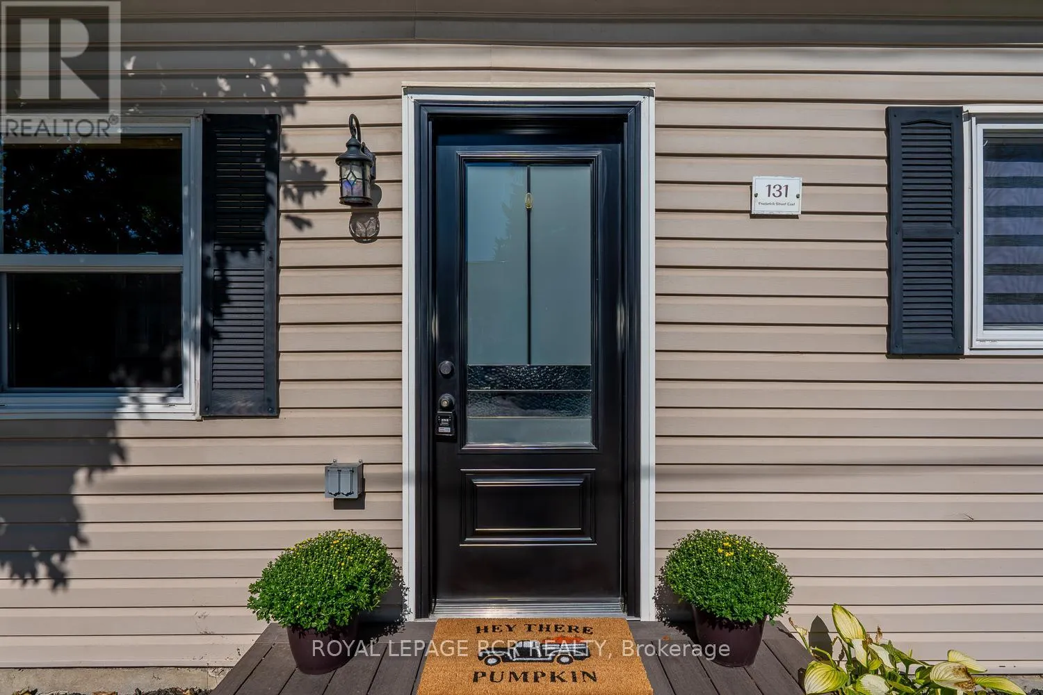 131 FREDERICK STREET E