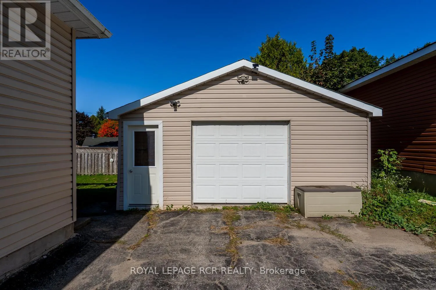 131 FREDERICK STREET E