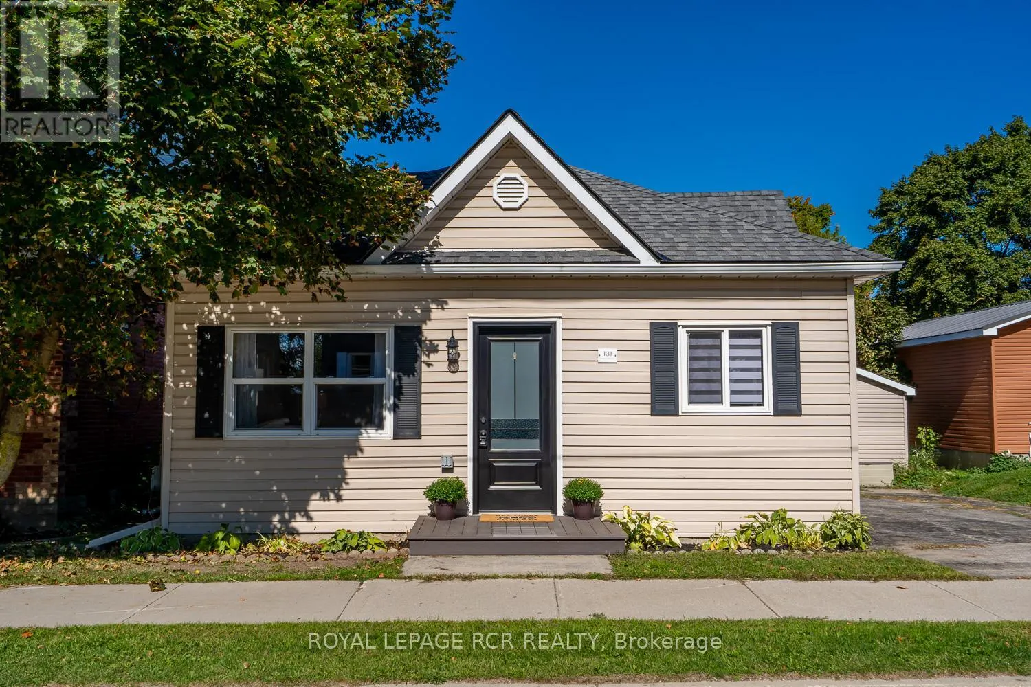 131 FREDERICK STREET E
