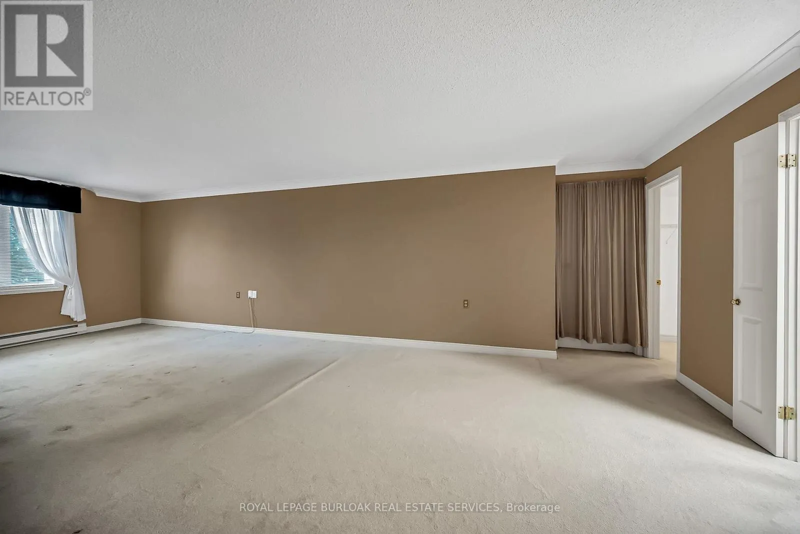PH1 - 150 WILSON STREET W