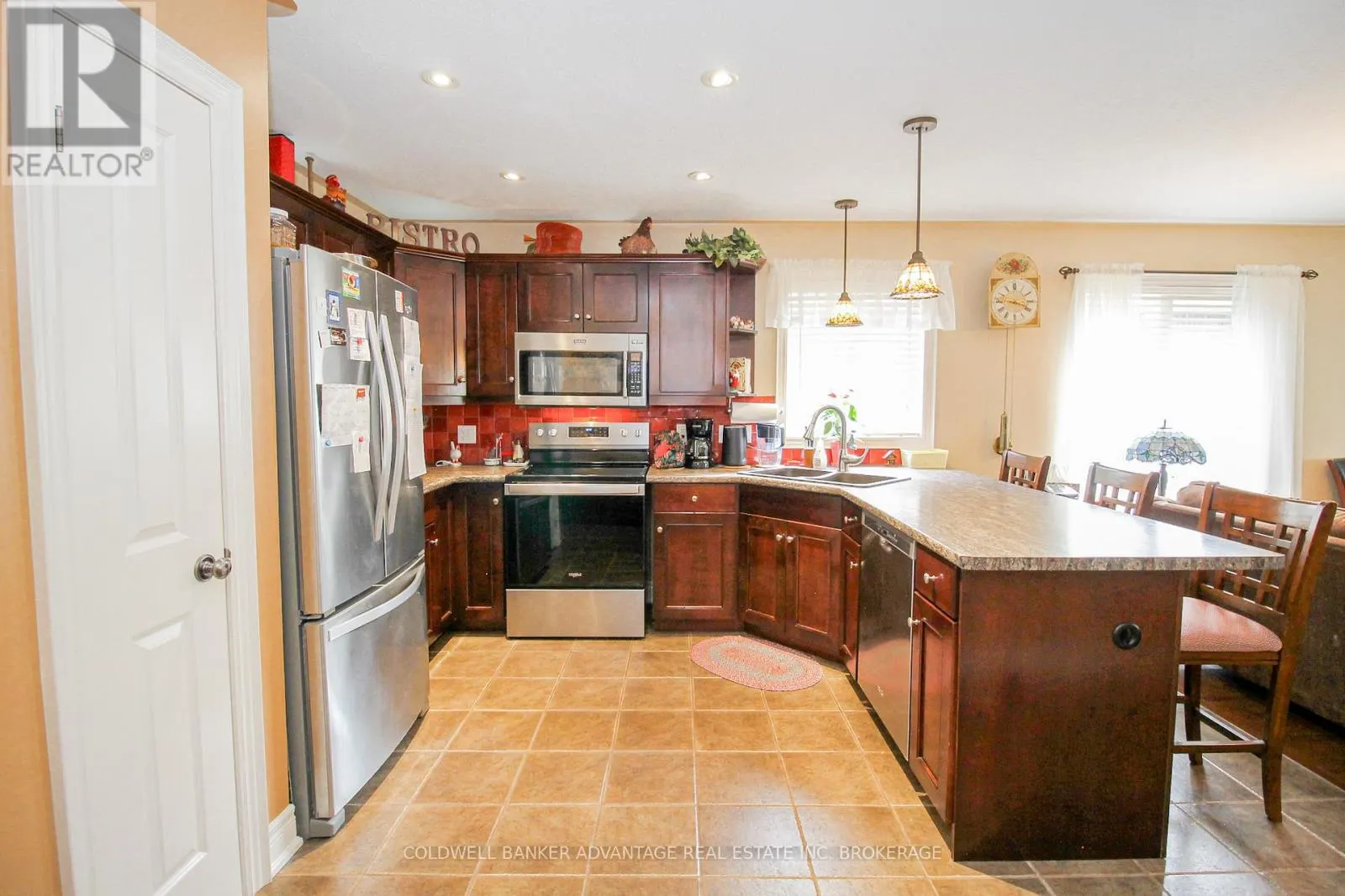 3935 LOWER COACH ROAD