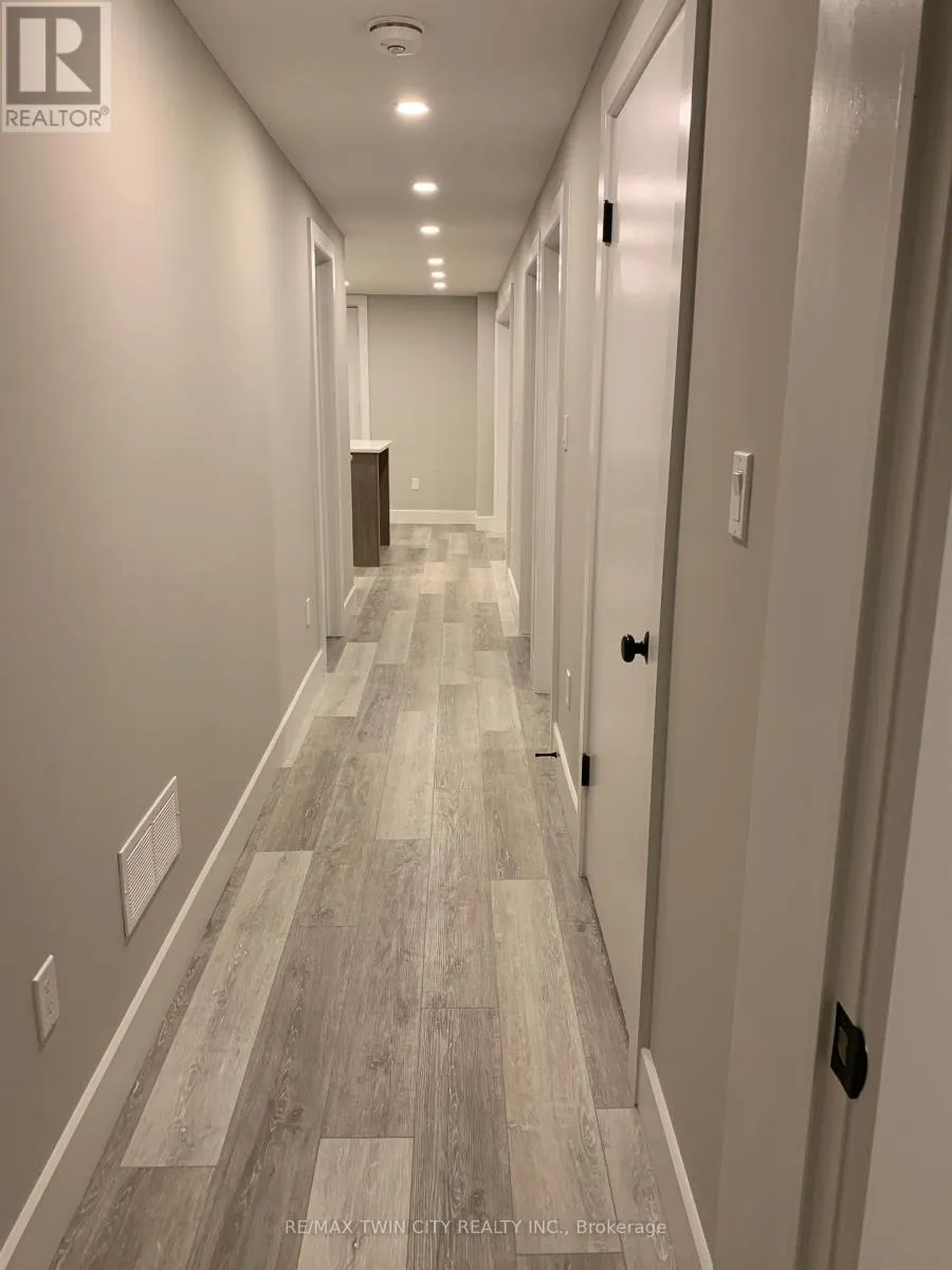 LOWER - 114 GLEN PARK CRESCENT