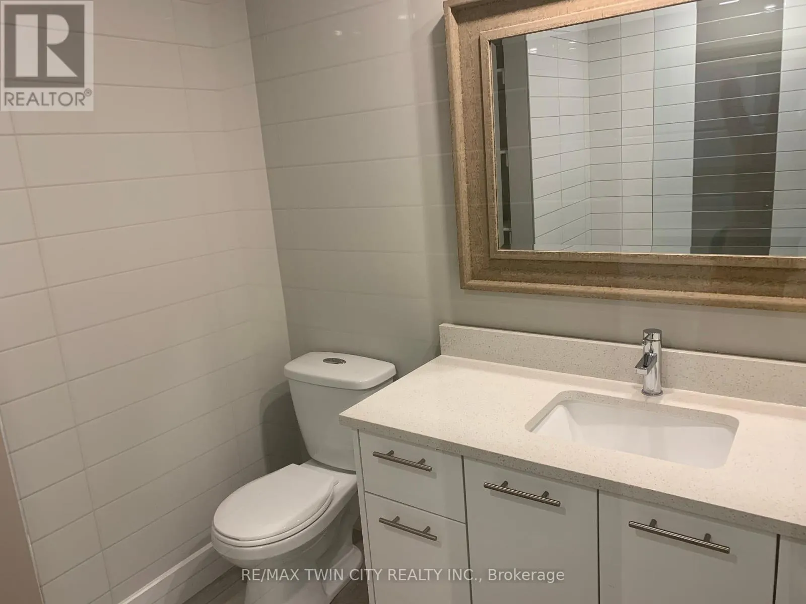 LOWER - 114 GLEN PARK CRESCENT