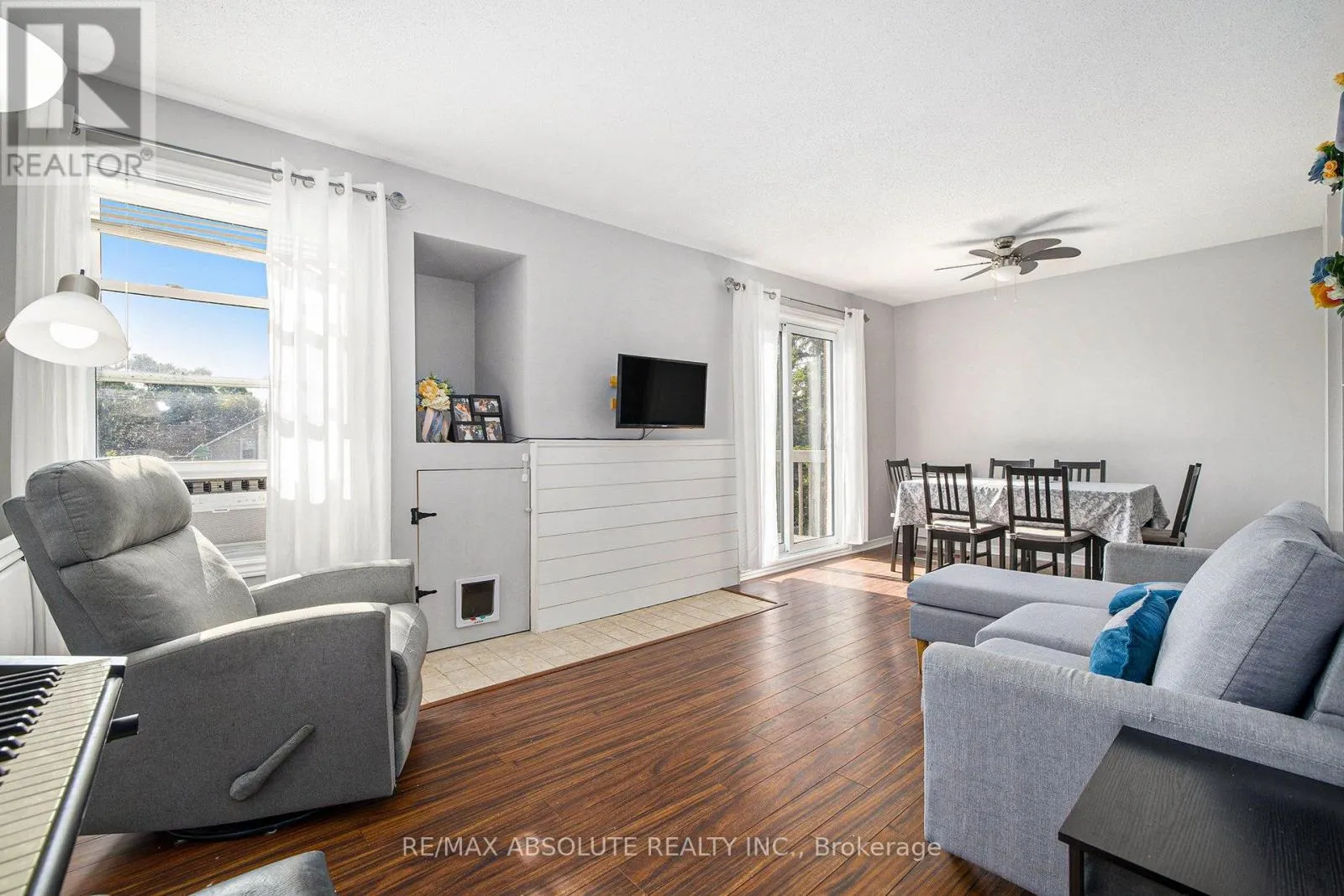 208 - 24 TOWNLINE ROAD W