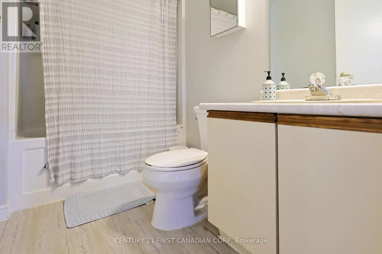 215 - 15 JACKSWAY CRESCENT N, #215