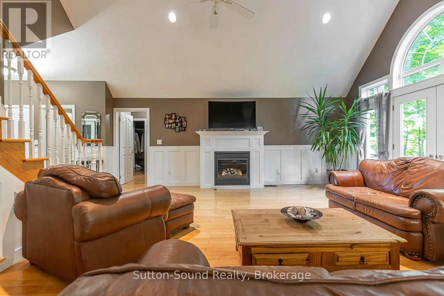124 GOLDEN POND DRIVE