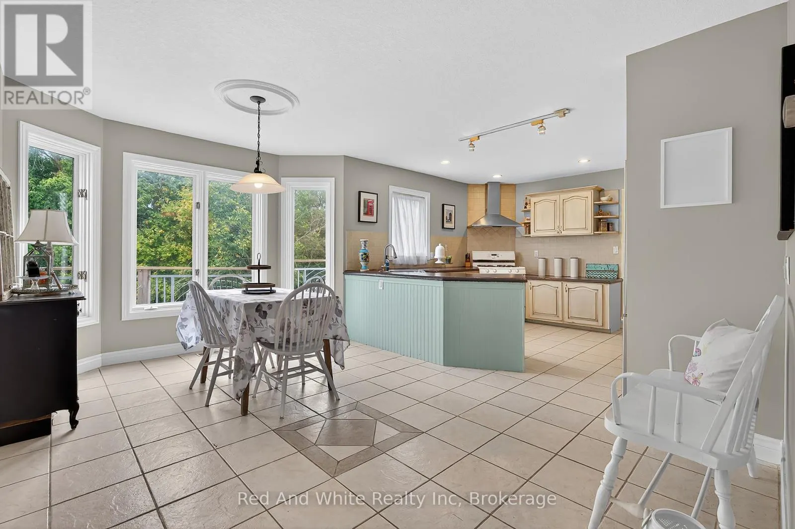 7146 NOAH ROAD, R.R. # 1 ROAD