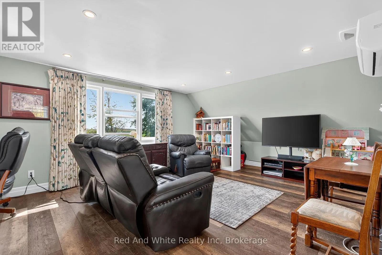 7146 NOAH ROAD, R.R. # 1 ROAD