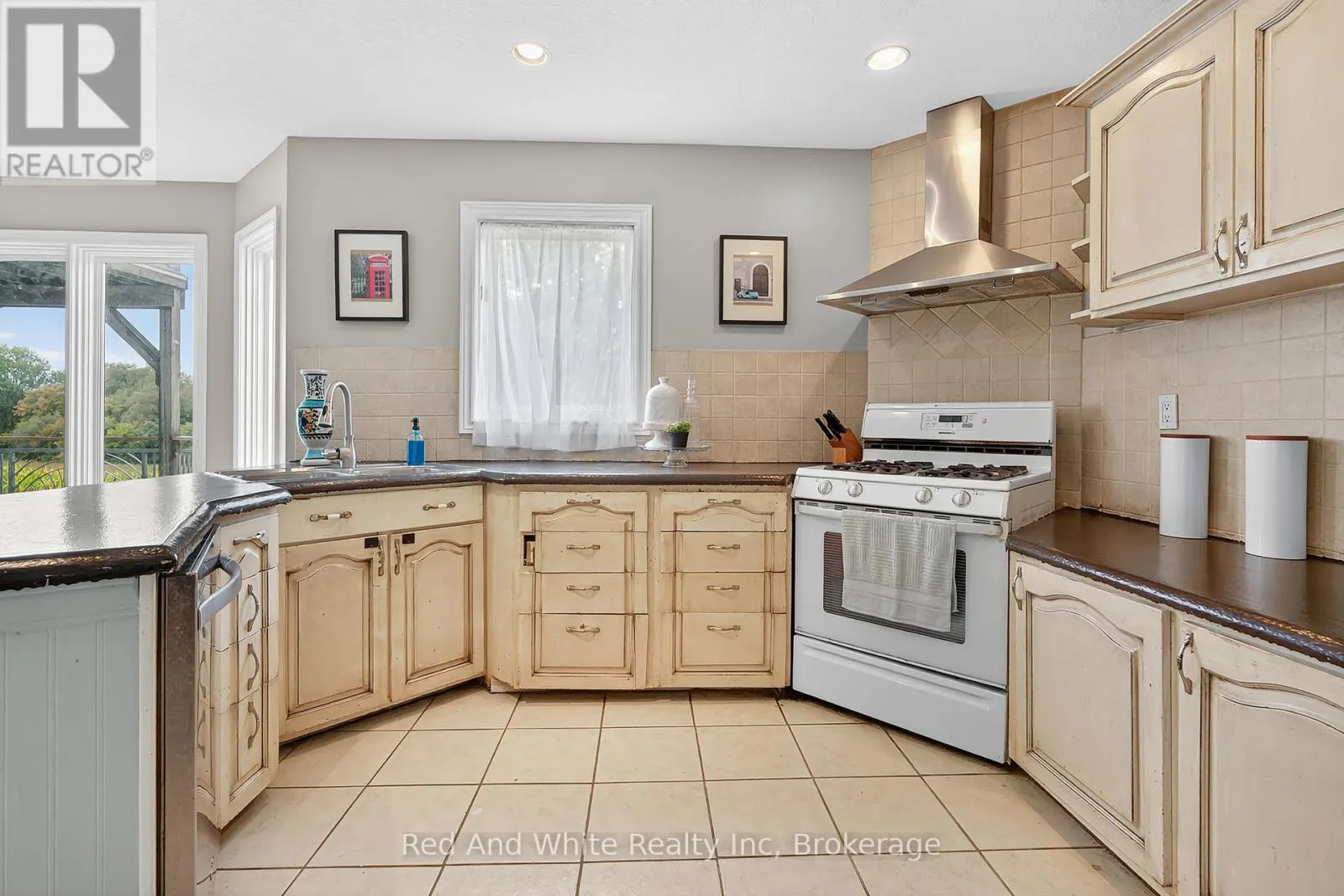 7146 NOAH ROAD, R.R. # 1 ROAD