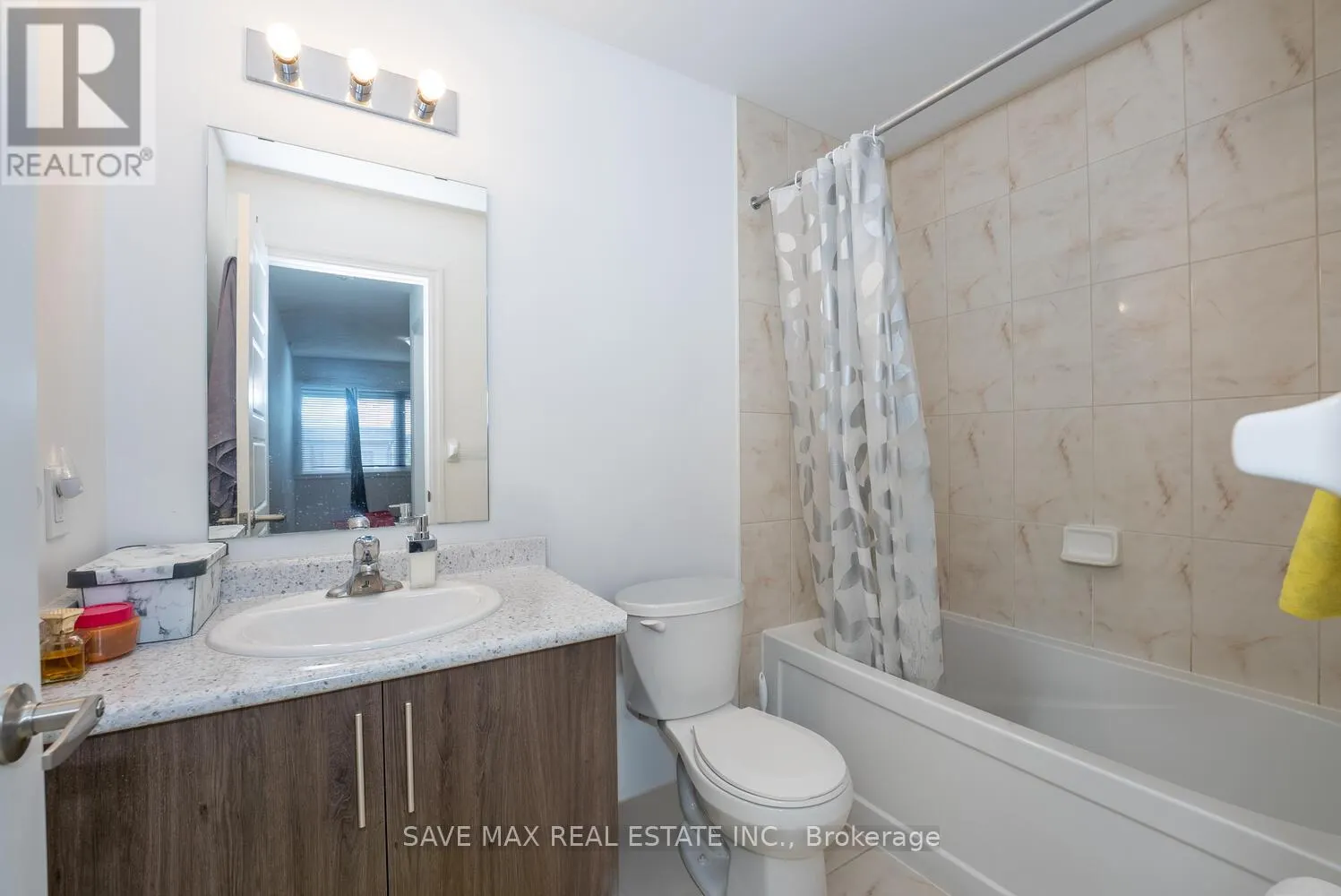 9 SHEDROW PLACE