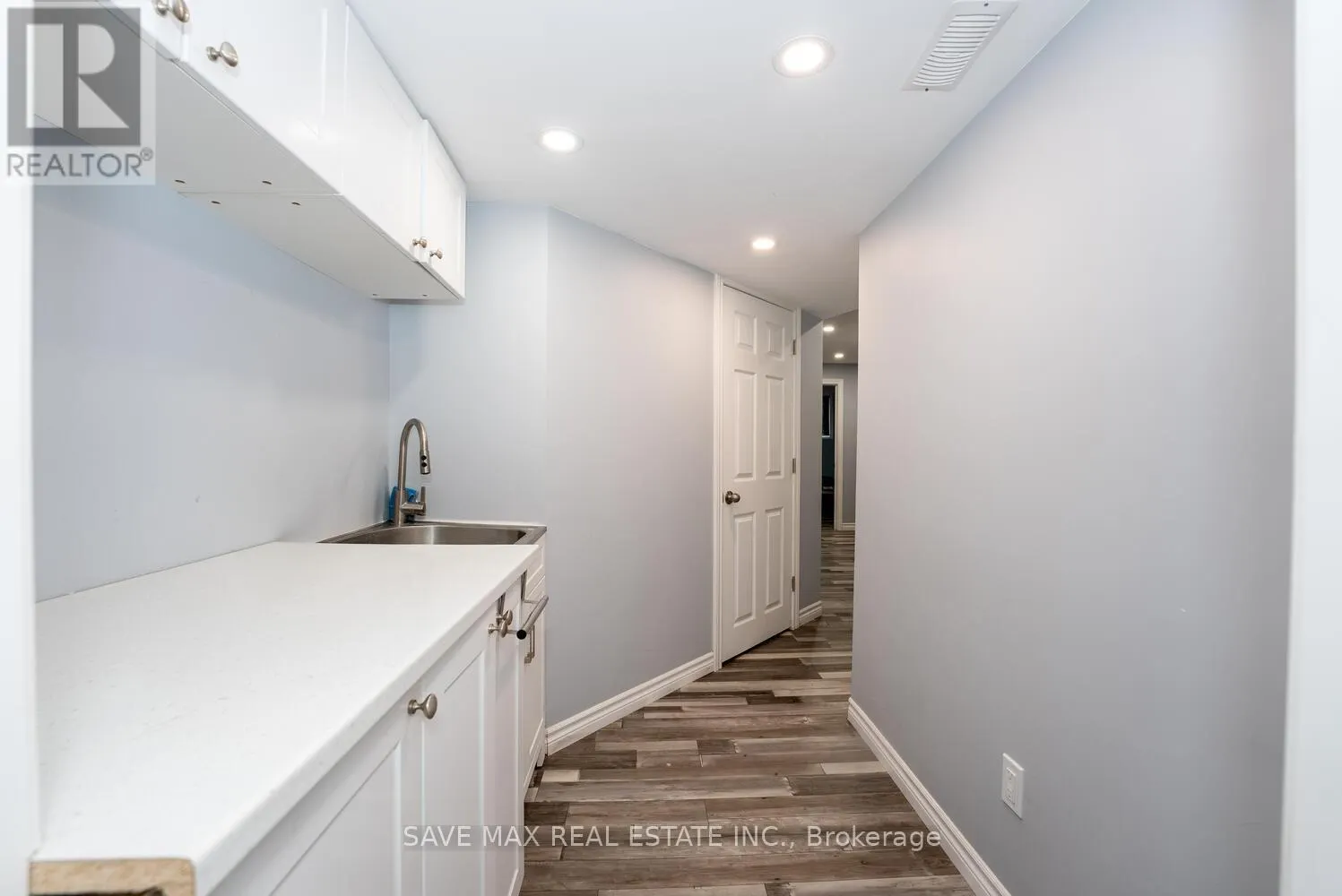9 SHEDROW PLACE