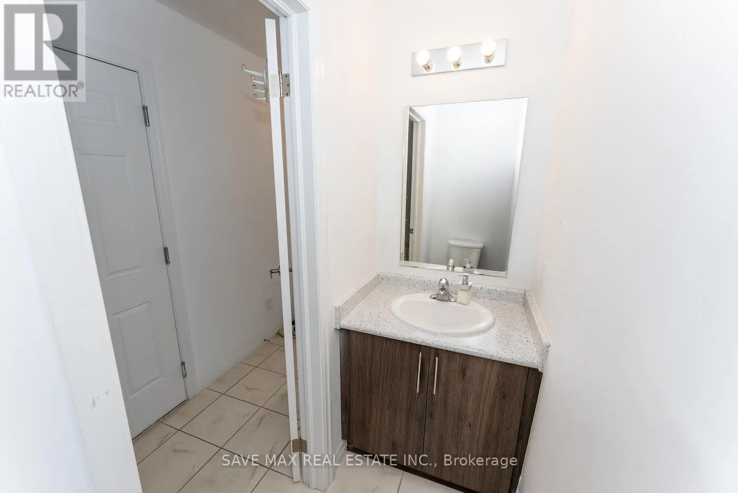 9 SHEDROW PLACE