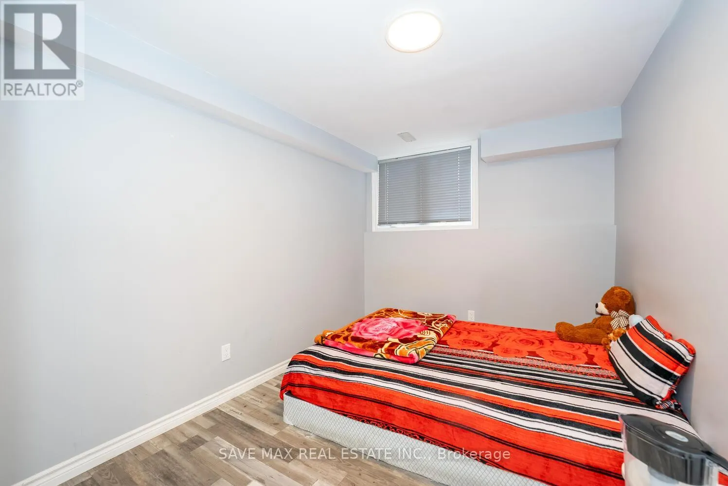 9 SHEDROW PLACE