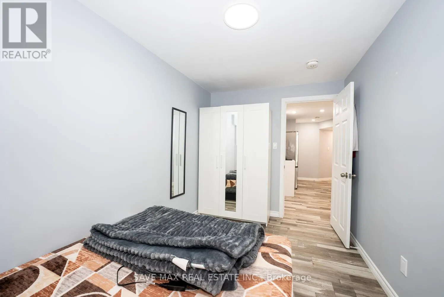 9 SHEDROW PLACE