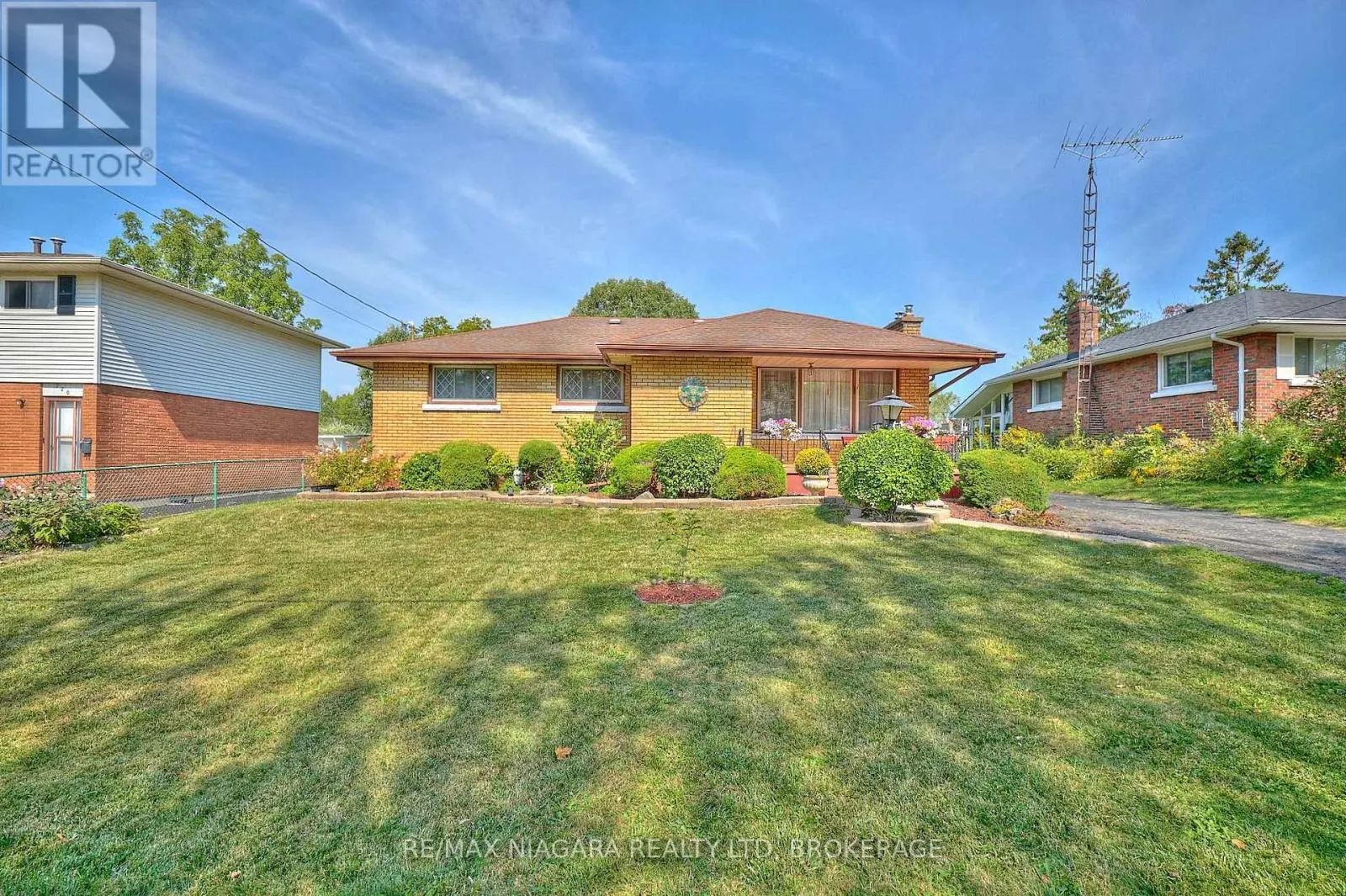 316 BOWEN ROAD