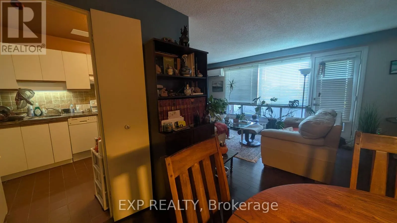 518 - 20 CHESTERTON DRIVE