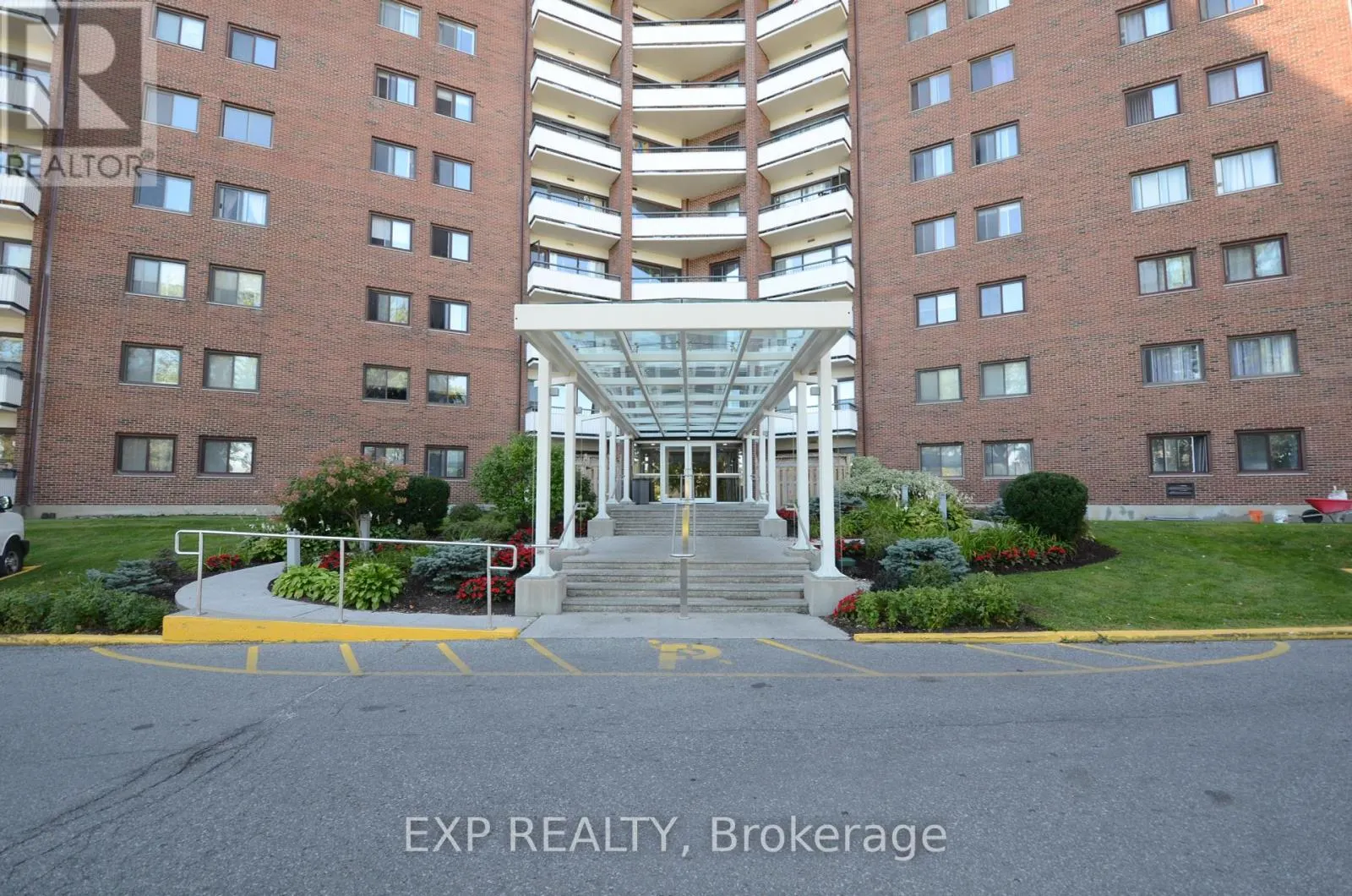 518 - 20 CHESTERTON DRIVE