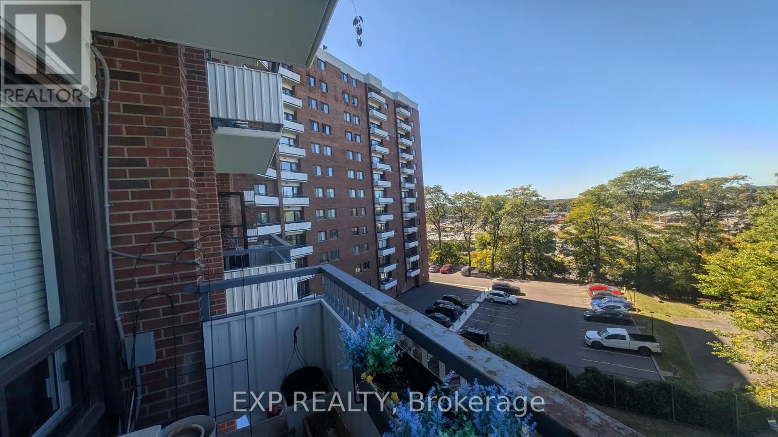 518 - 20 CHESTERTON DRIVE