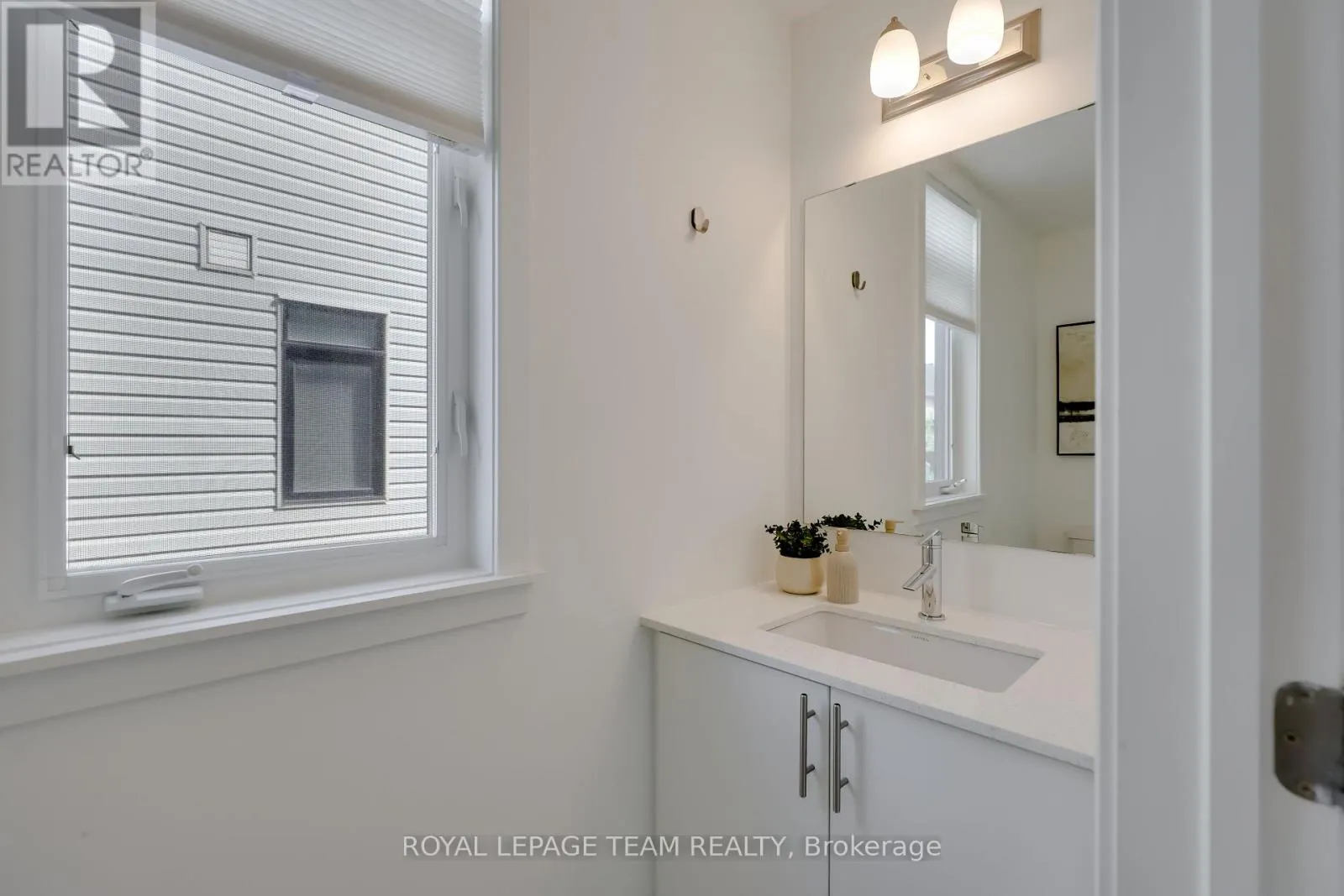 856 CLAPHAM TERRACE