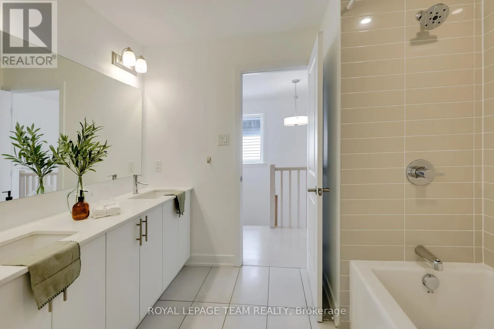 856 CLAPHAM TERRACE