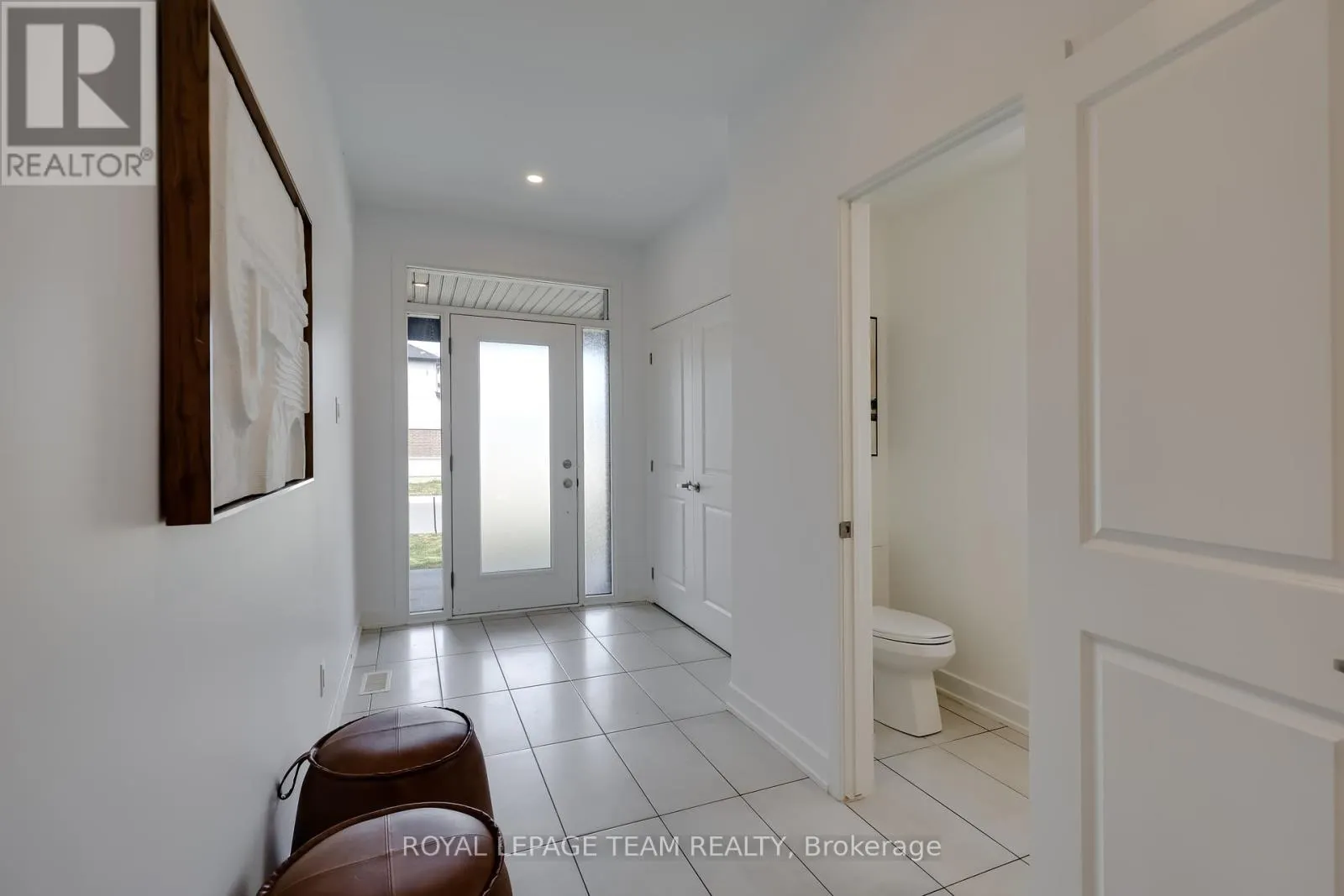 856 CLAPHAM TERRACE