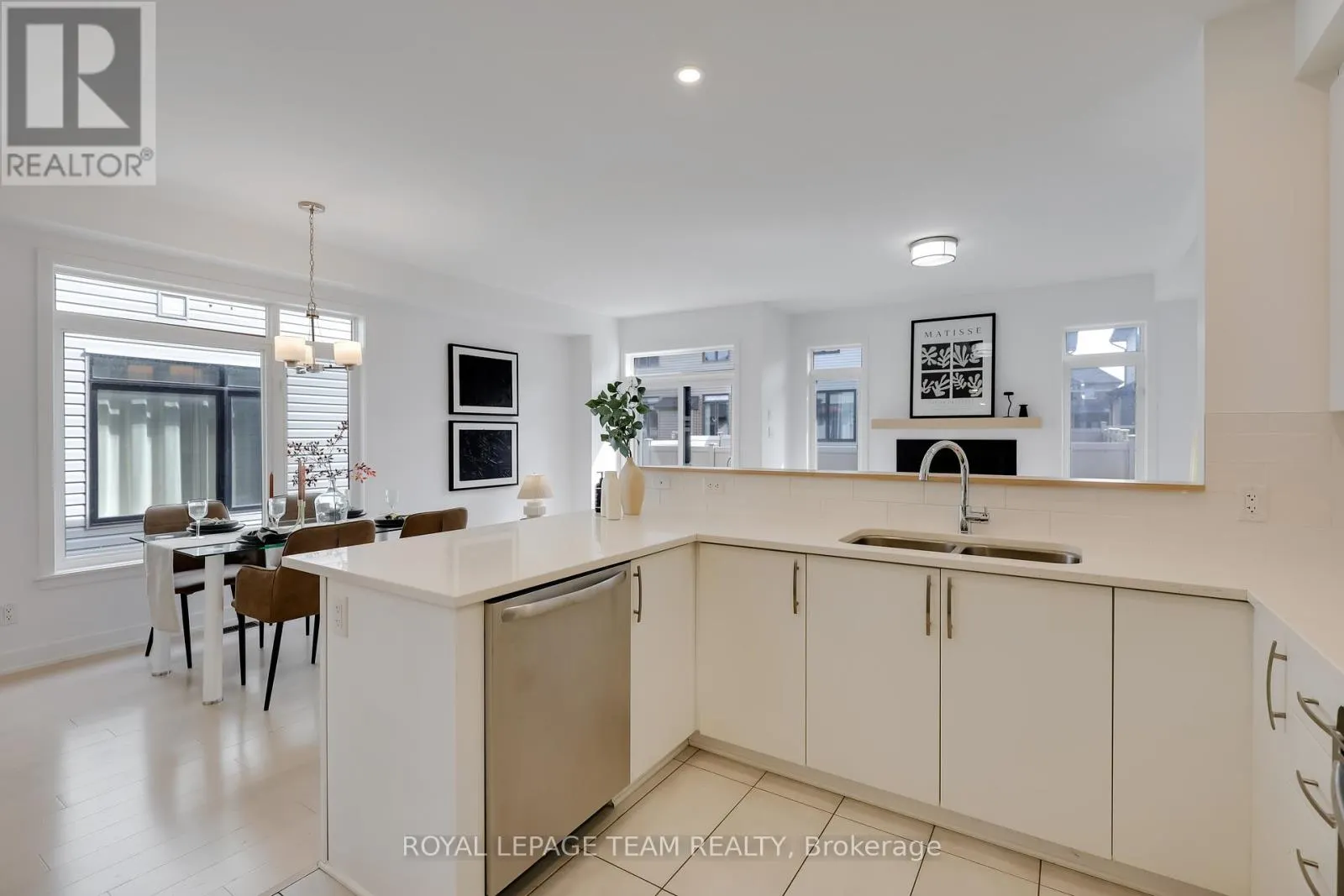 856 CLAPHAM TERRACE