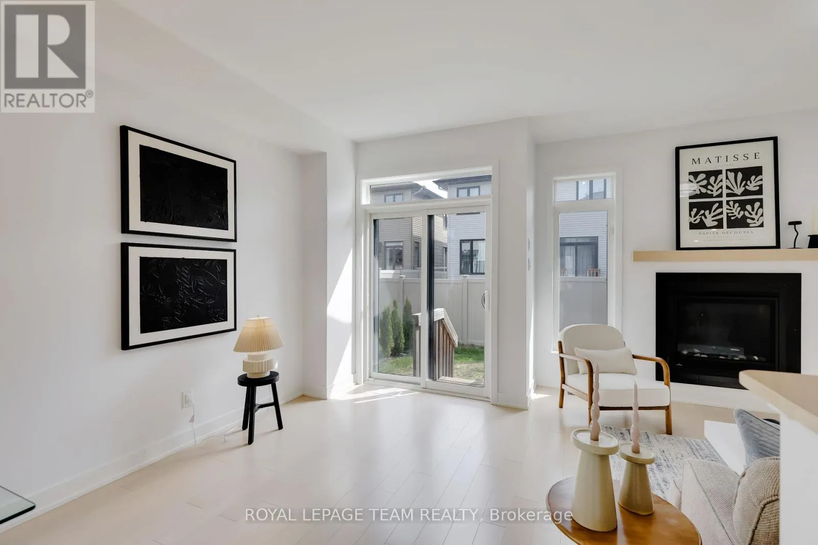 856 CLAPHAM TERRACE