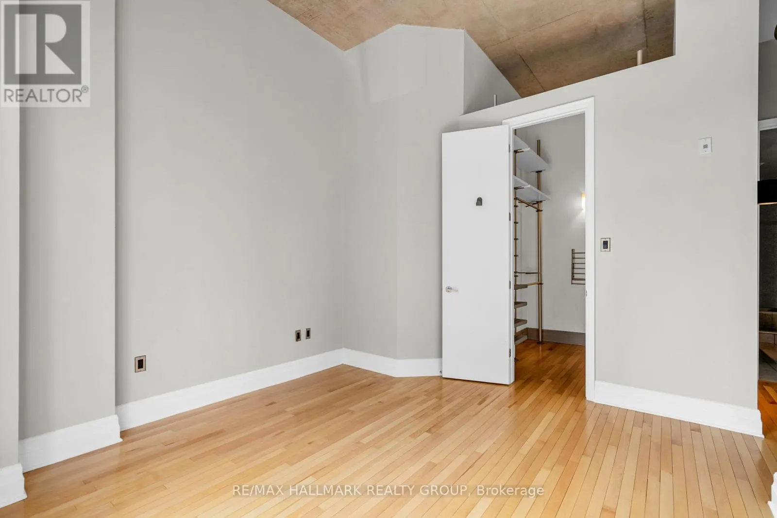 206 - 420 BERKLEY AVENUE