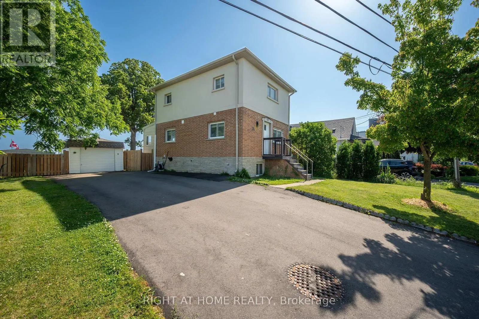 74 SEABREEZE CRESCENT