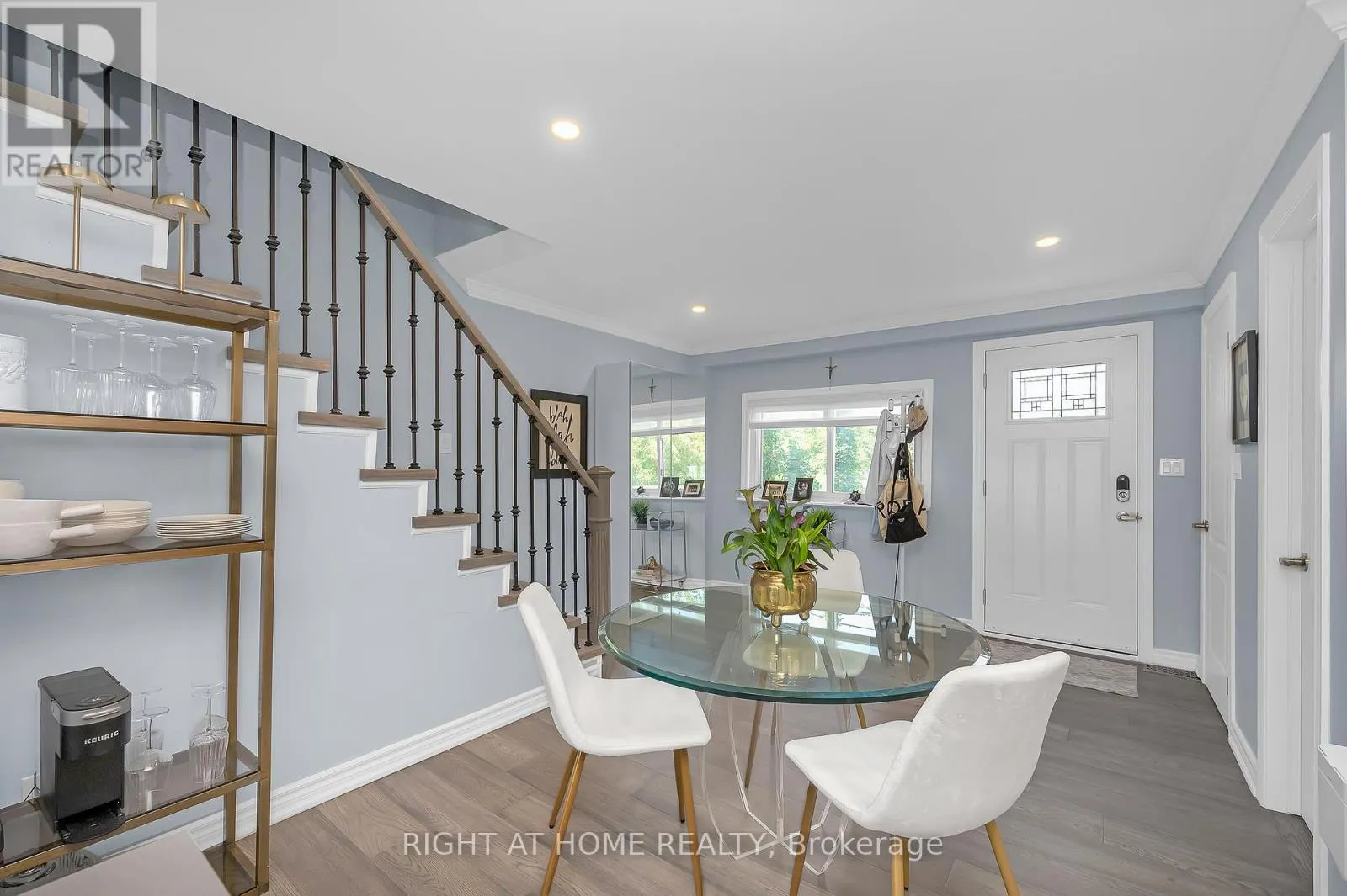 74 SEABREEZE CRESCENT