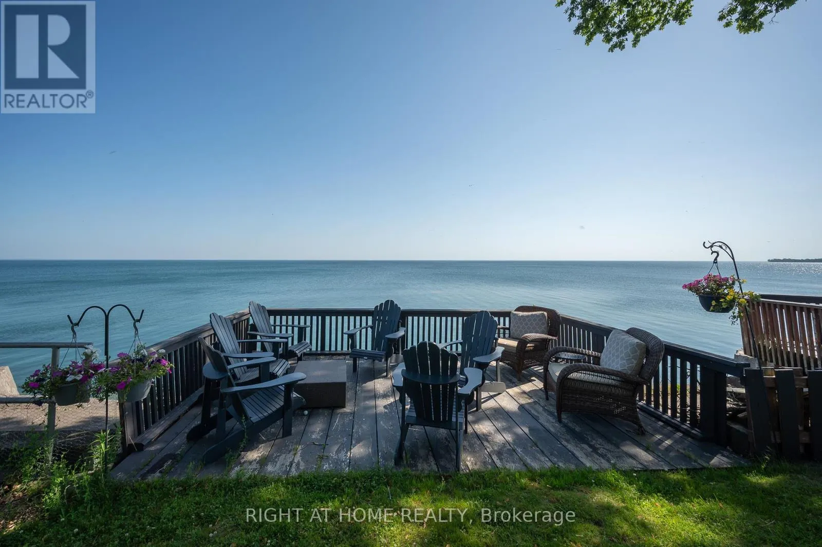 74 SEABREEZE CRESCENT