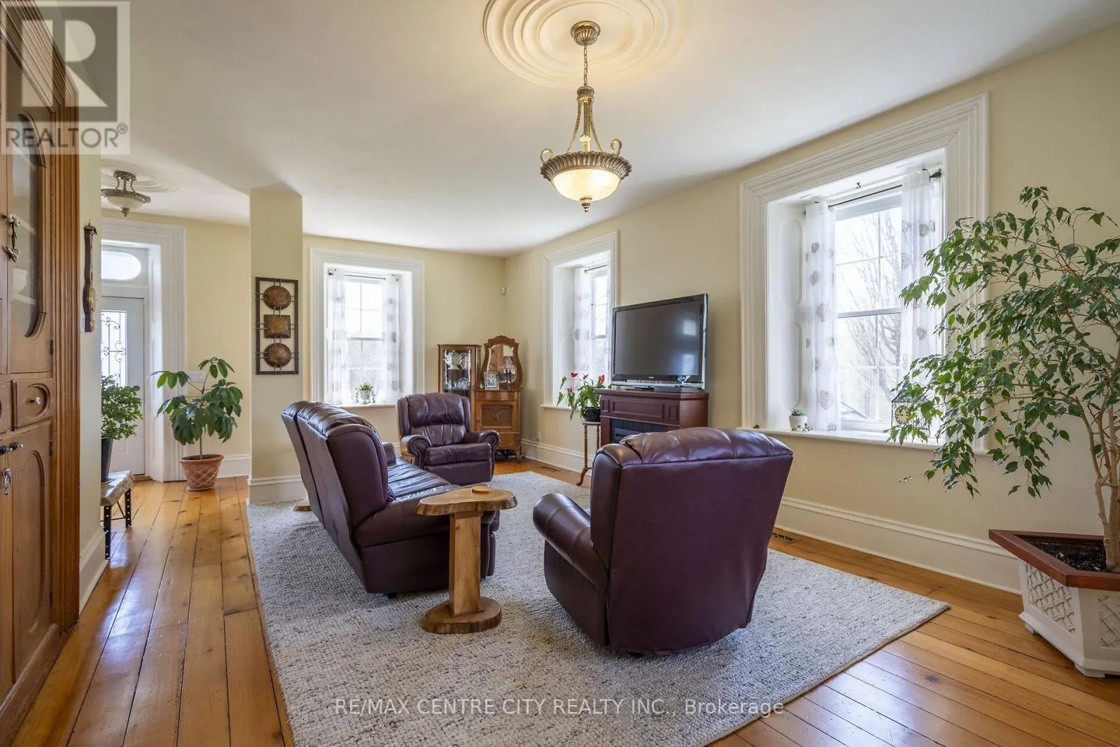 846635 TOWNSHIP ROAD 9